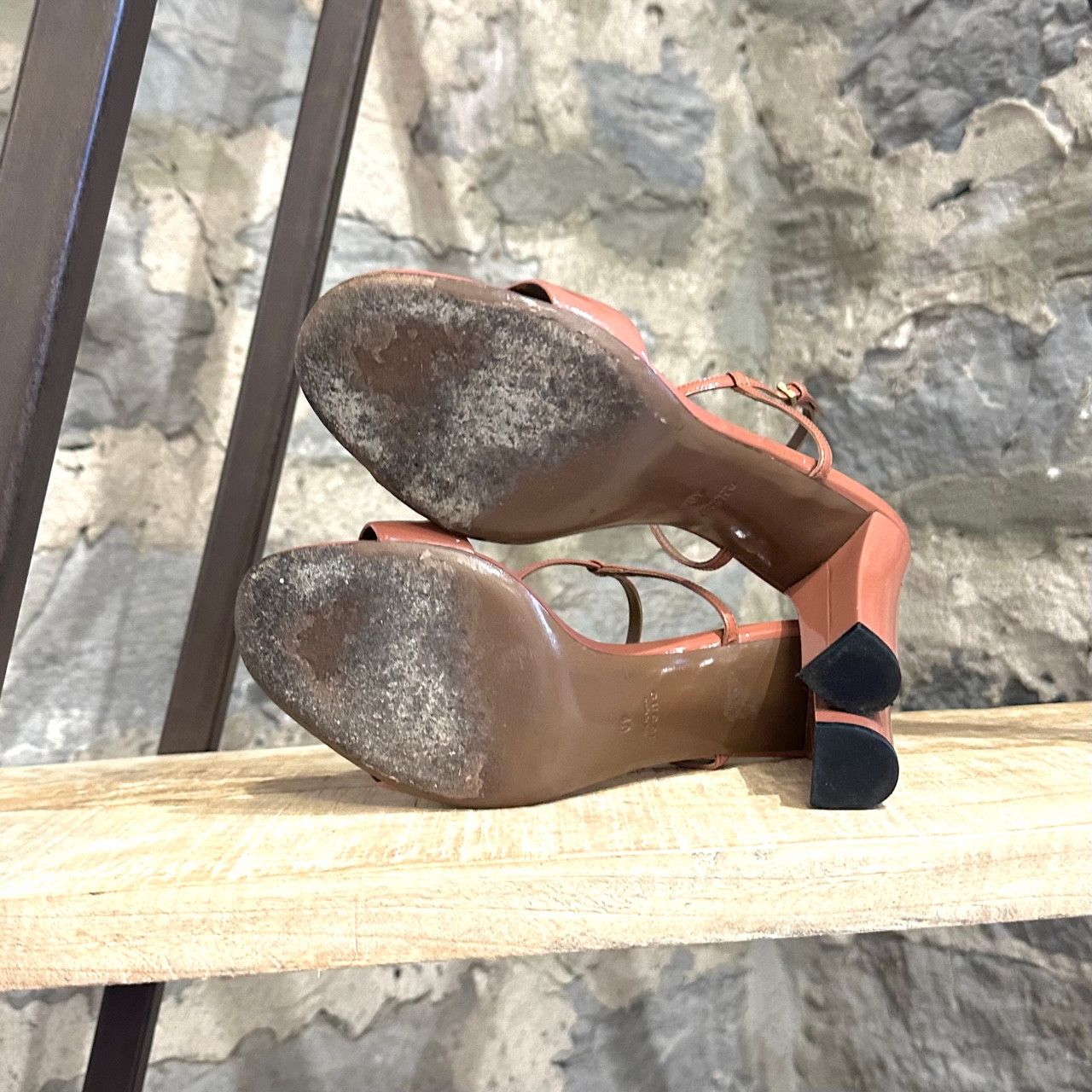 Gucci Gucci Tan Patent Leather Horsebit Heeled Sandals Size US 10 / IT 40 - 11 Thumbnail