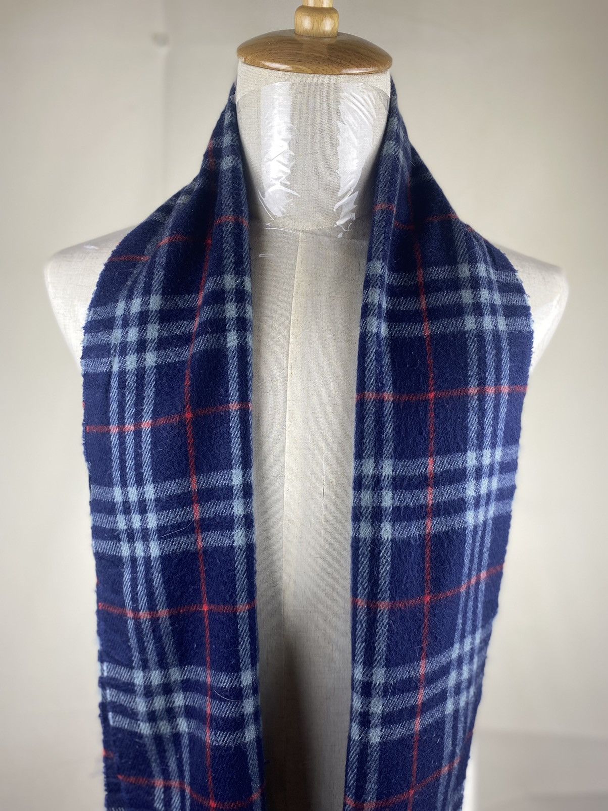 Burberry Burberry Nova Check Muffler / Burberry Cashmere Scarf Size ONE SIZE - 2 Thumbnail