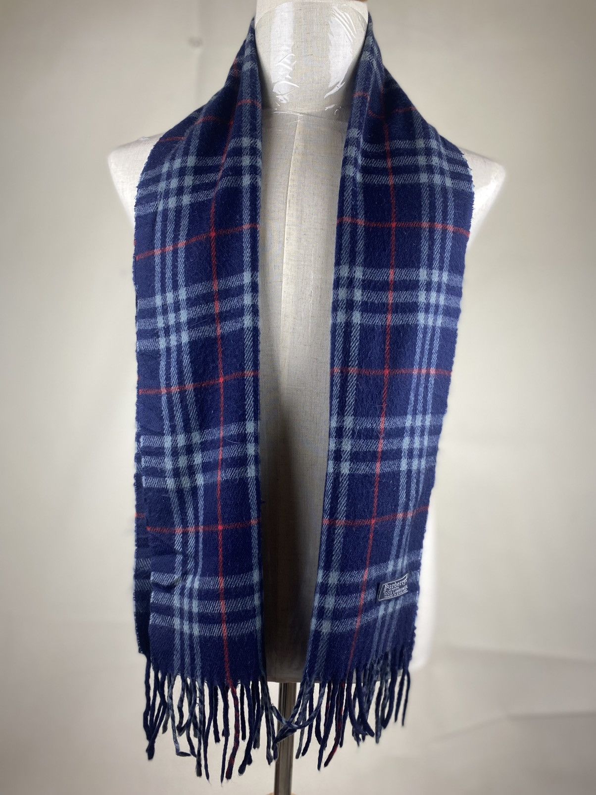 Burberry Burberry Nova Check Muffler / Burberry Cashmere Scarf Size ONE SIZE - 1 Thumbnail