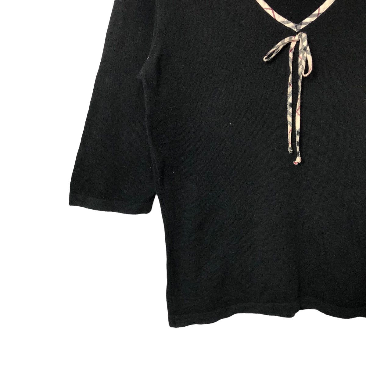Burberry RARE‼️Burberry London V Neck Nova Check Crop Top Made Italy Size XS / US 0-2 / IT 36-38 - 3 Thumbnail