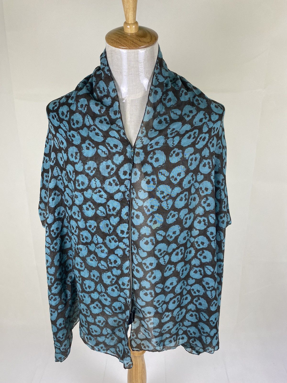 Japanese Brand Paco Robanne Skulls Scarves Size ONE SIZE - 3 Thumbnail