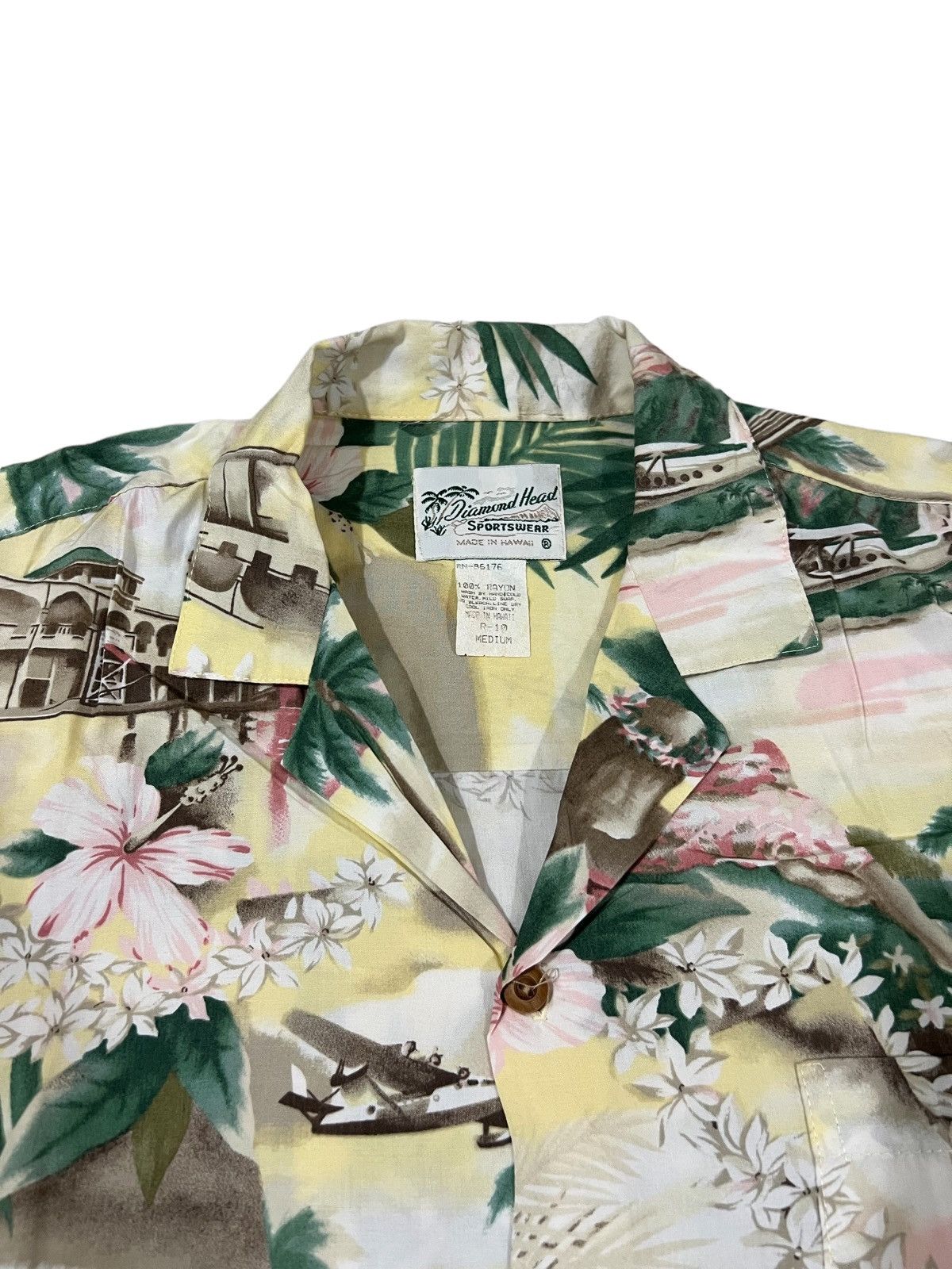 Diamond Head 1980s Diamond Head Camp Collar Rayon Hawaiian Motif Shirt Size US M / EU 48-50 / 2 - 5 Thumbnail