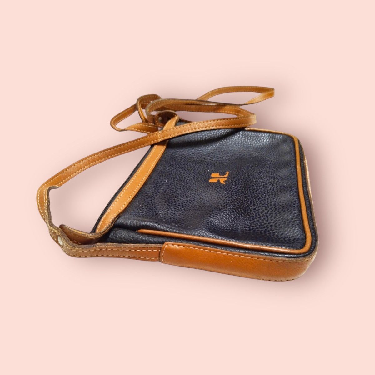 Andre Courreges COURREGES VINTAGE LEATHER MINI CROSSBODY SLING Size ONE SIZE - 6 Thumbnail