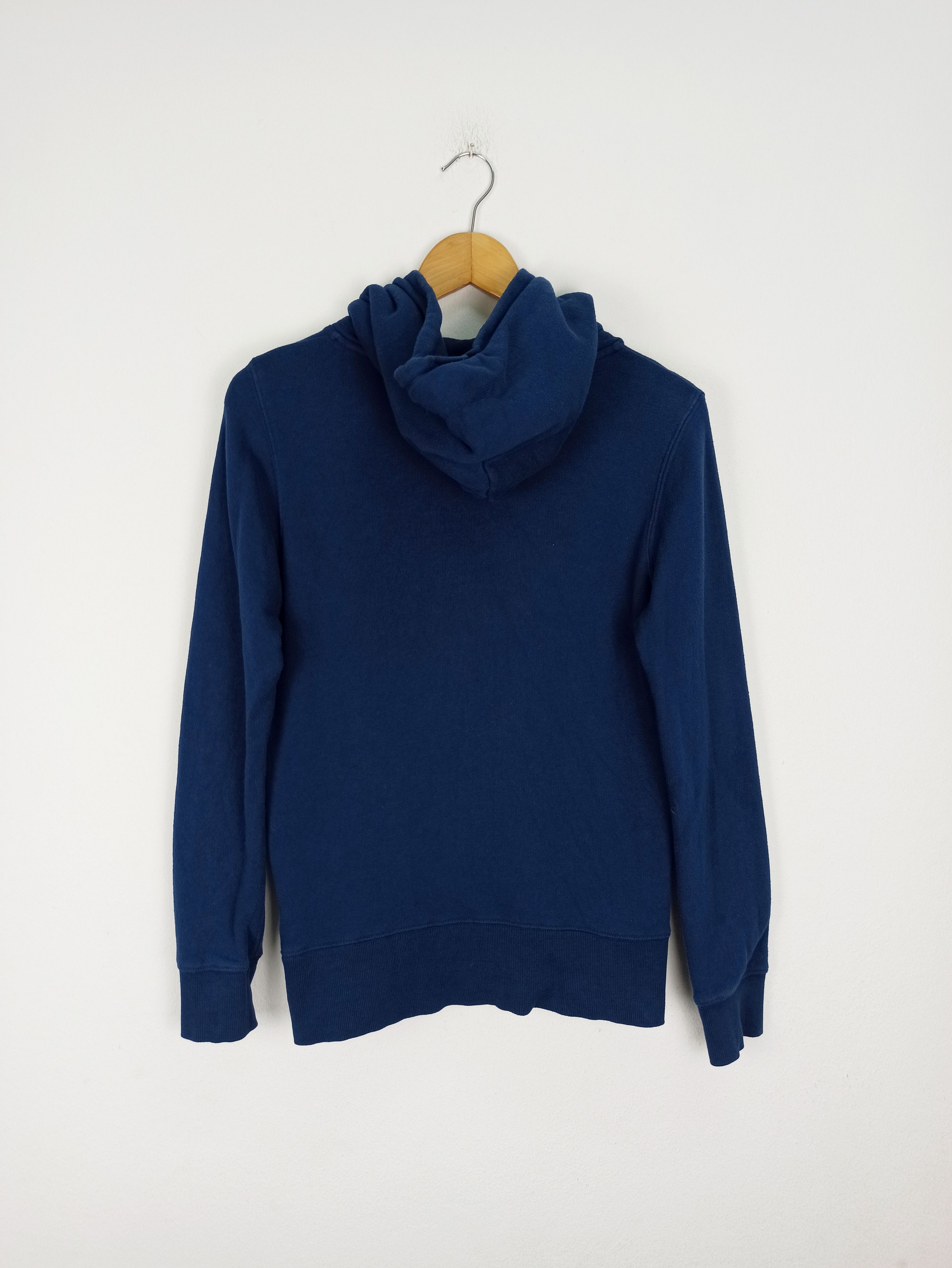 Kaws × Peanuts × Uniqlo Rare Peanuts Snoopy X Uniqlo Hoodie For Ladies Size ONE SIZE - 4 Thumbnail