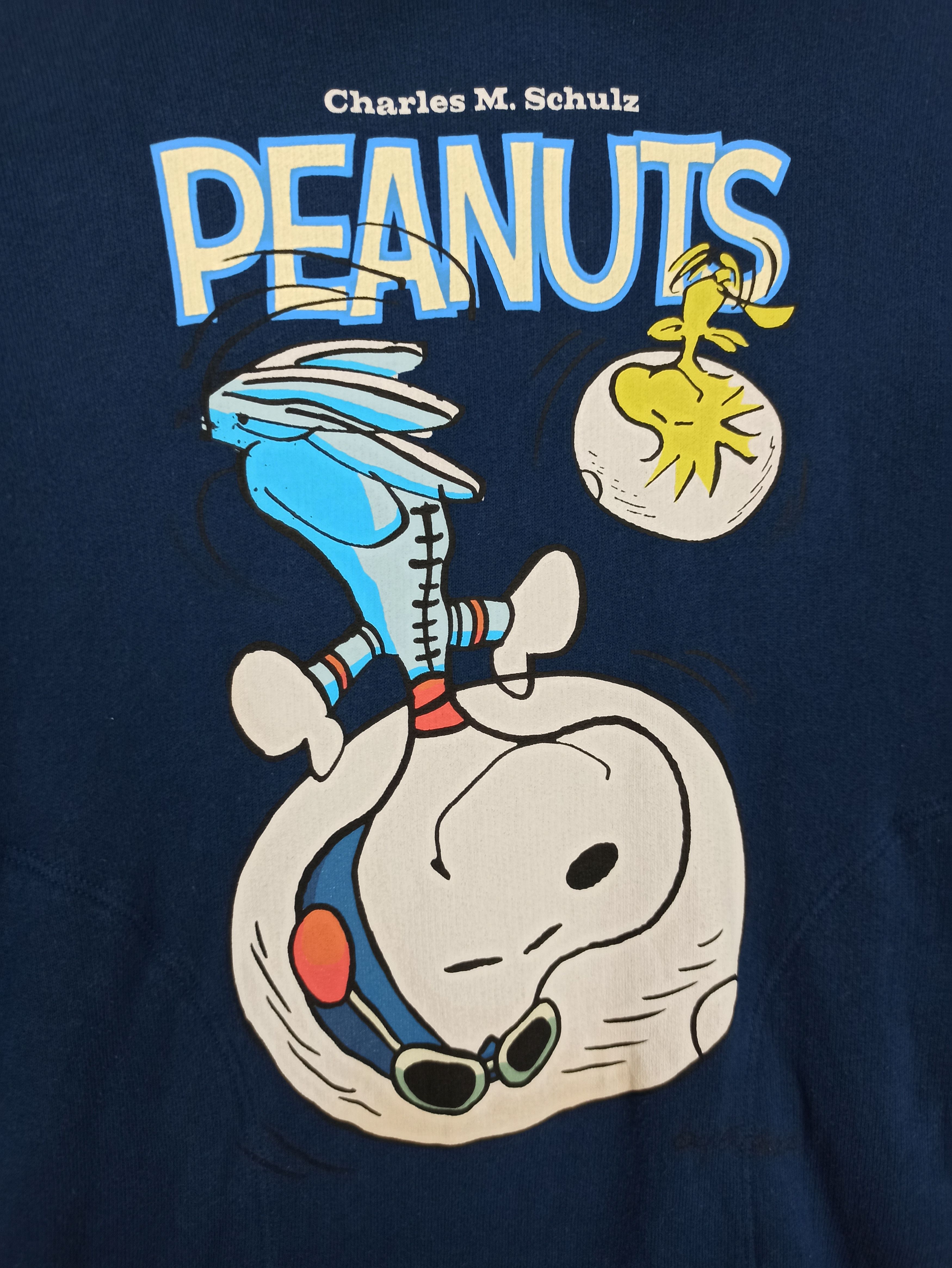 Kaws × Peanuts × Uniqlo Rare Peanuts Snoopy X Uniqlo Hoodie For Ladies Size ONE SIZE - 2 Thumbnail