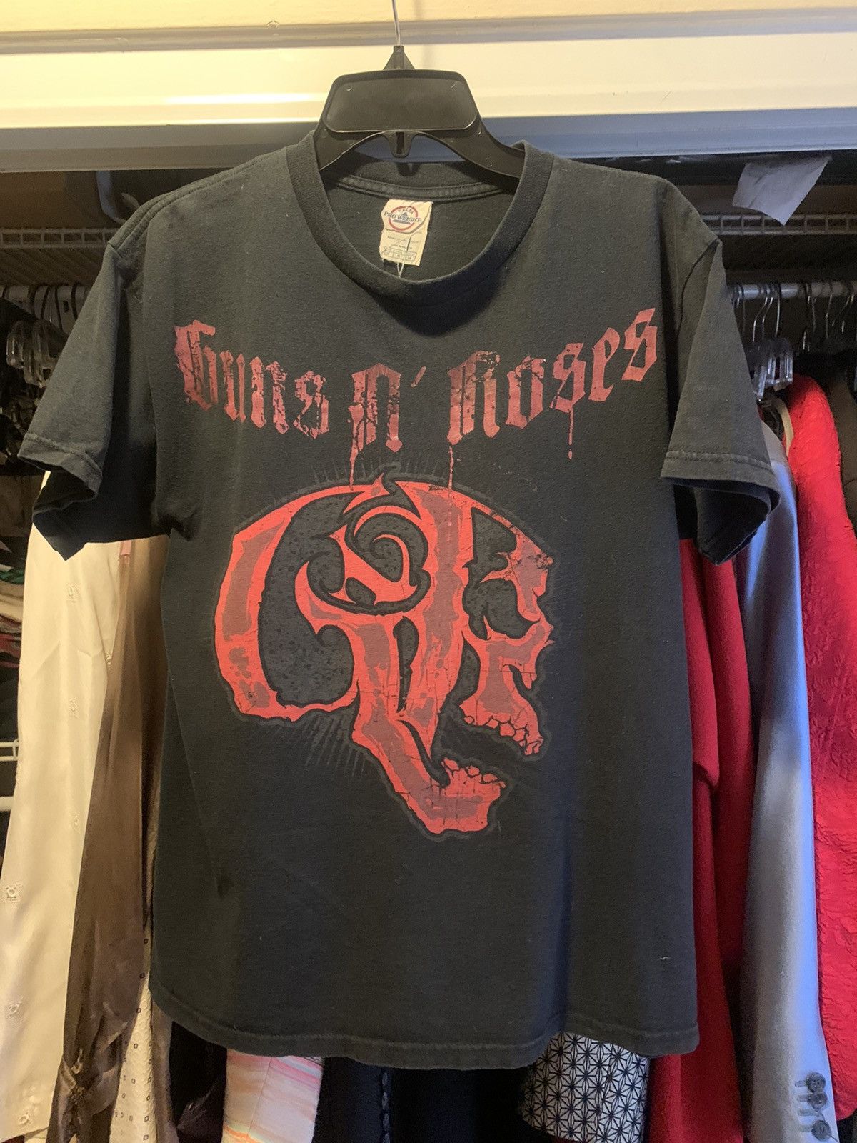 Guns N' Roses × Vintage Skull Rose + Initial t-shirt Size US M / EU 48-50 / 2 - 1 Thumbnail