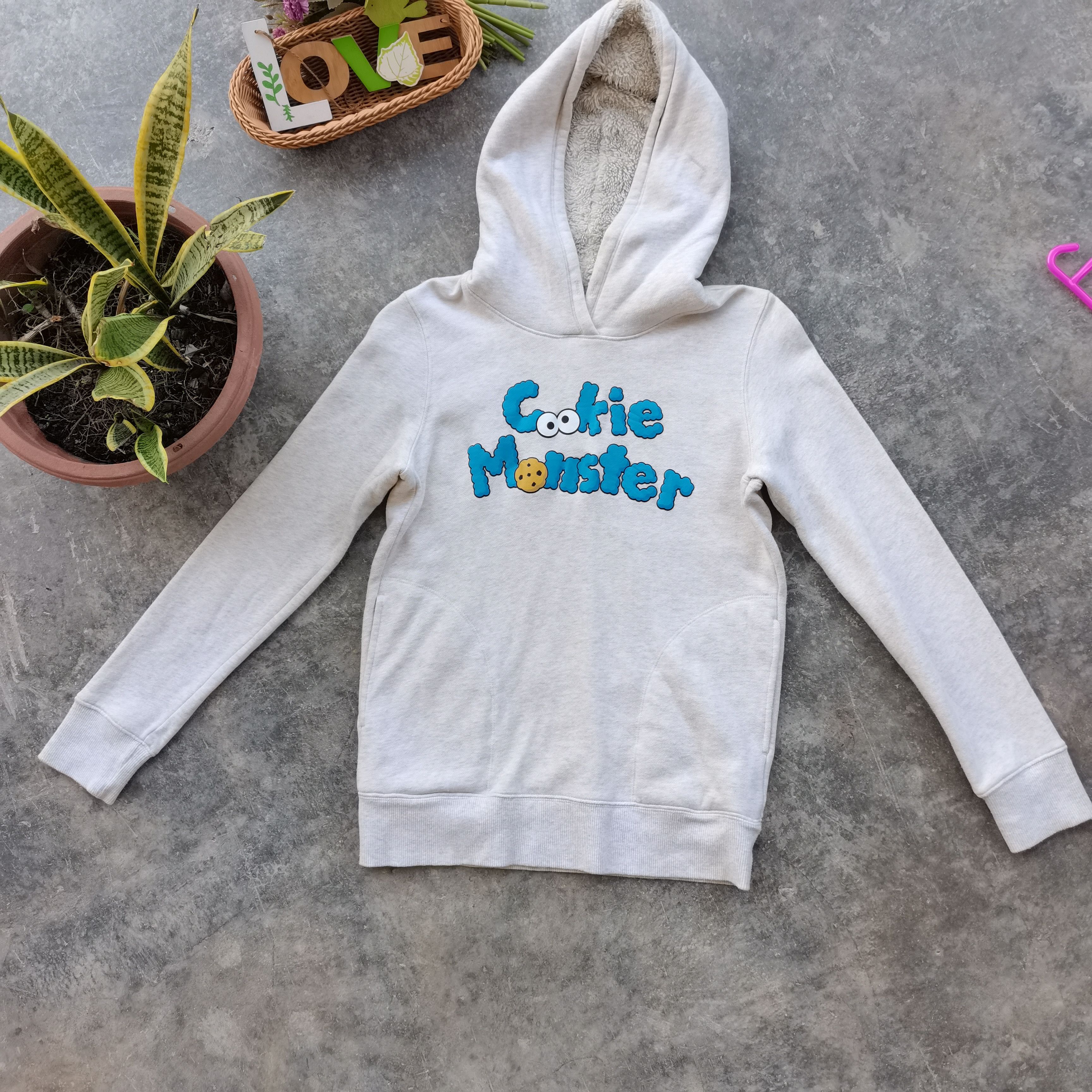 Japanese Brand × Vintage UNIQLO X SESAME STREET Sweater With Hoodie Size US M / EU 48-50 / 2 - 1 Thumbnail