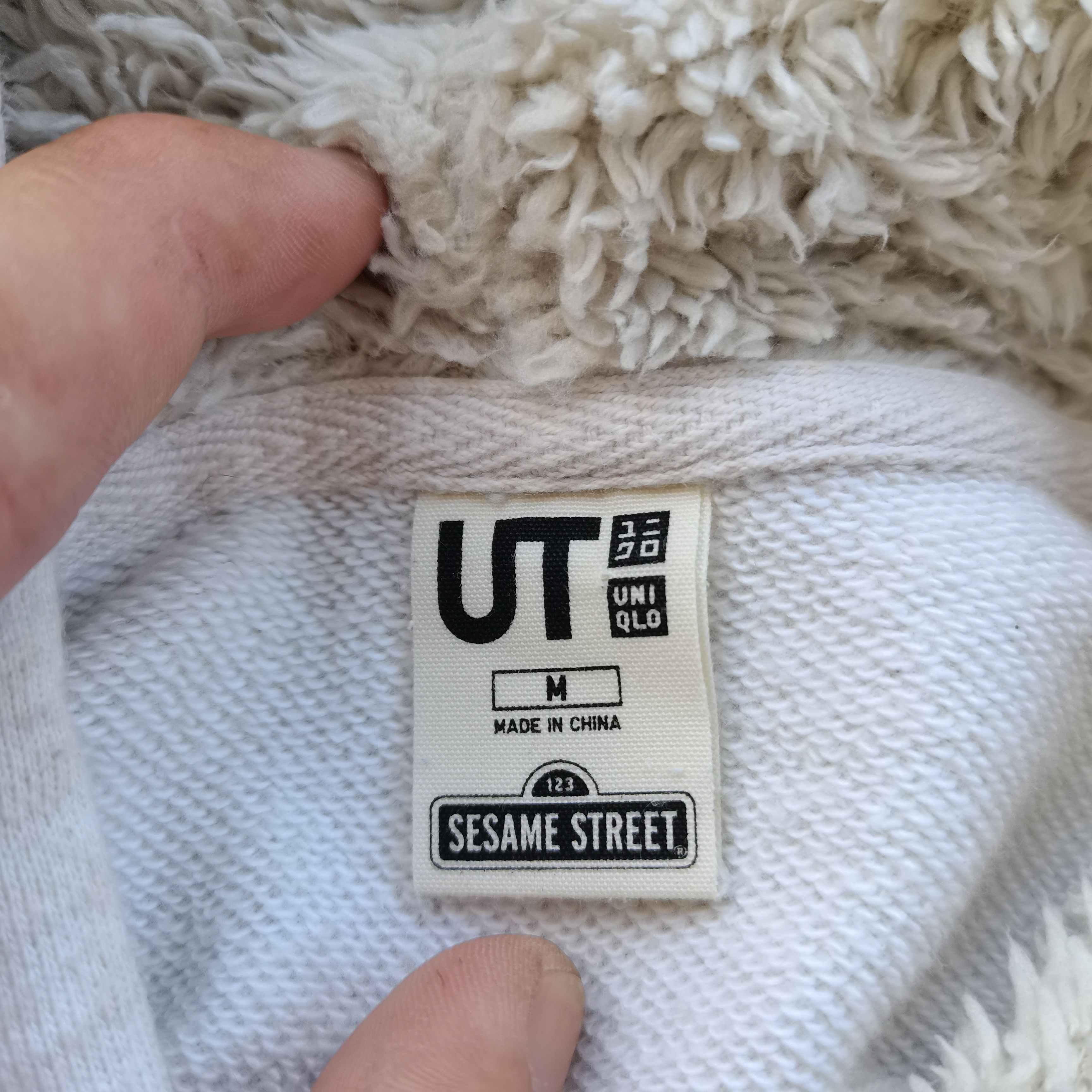 Japanese Brand × Vintage UNIQLO X SESAME STREET Sweater With Hoodie Size US M / EU 48-50 / 2 - 16 Thumbnail