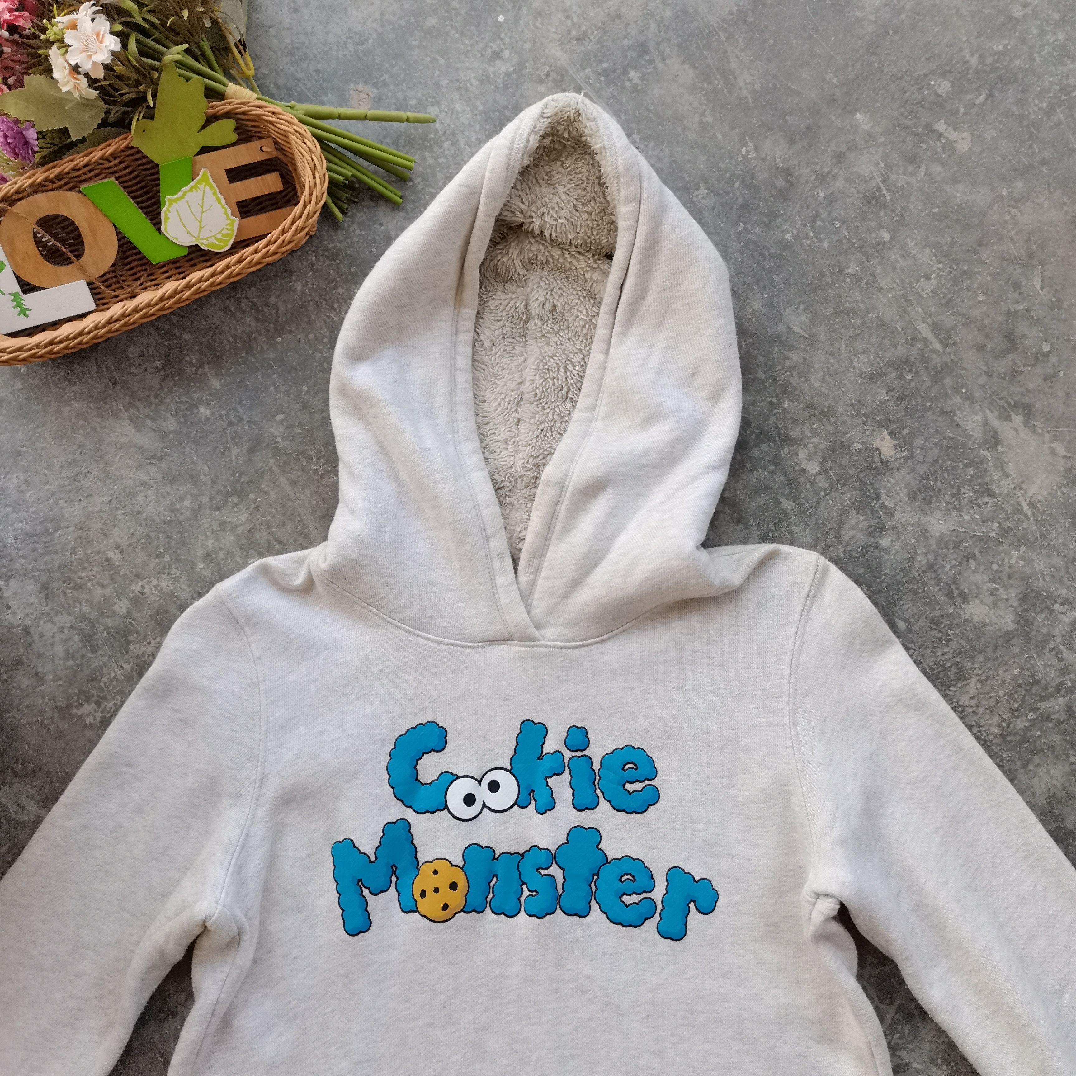 Japanese Brand × Vintage UNIQLO X SESAME STREET Sweater With Hoodie Size US M / EU 48-50 / 2 - 3 Thumbnail