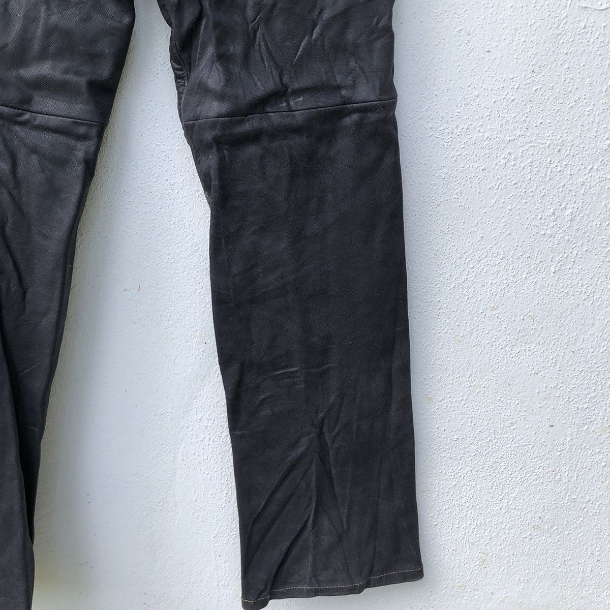 Japanese Brand JAPANESE BRAND EXPLORER JEANS LOT 6203COWHIDE LEATHER JEANS Size US 30 / EU 46 - 7 Thumbnail