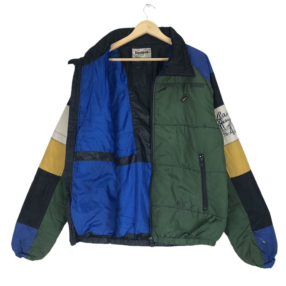 Japanese Brand Awesome Jacket Japanese Brand Desigual Multicolour Puffer Size US L / EU 52-54 / 3 - 1 Thumbnail