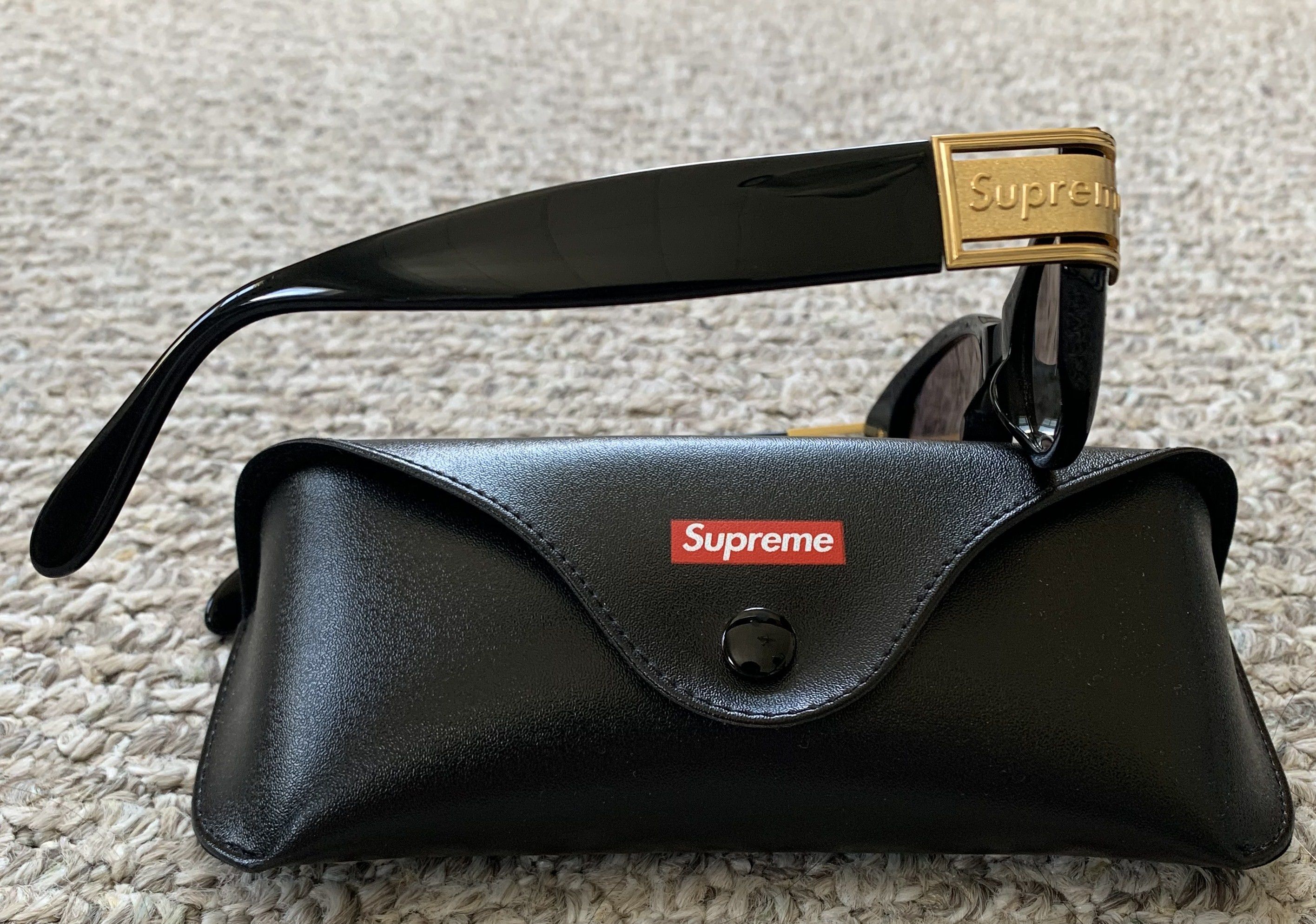 Supreme S/S 2018 Supreme Plaza Sunglasses + Case Size ONE SIZE - 3 Thumbnail