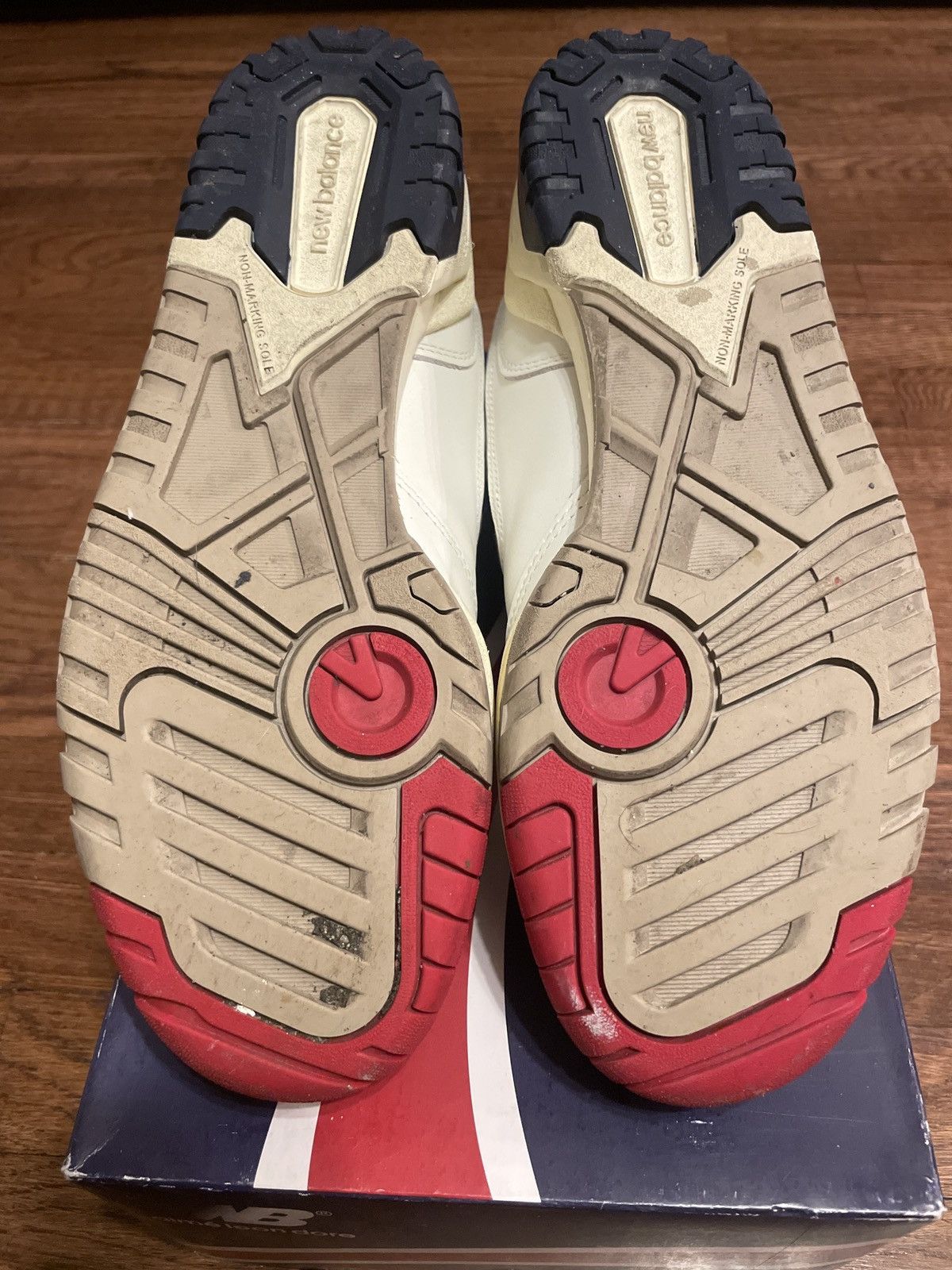 Aime Leon Dore × New Balance Aimé Leon Dore x New Balance 550 White/Navy/Red Sz. 9.5 WORN Size US 9.5 / EU 42-43 - 6 Thumbnail
