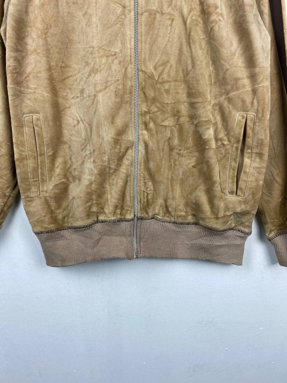 Japanese Brand japanese brands velvet sweater nice design Size US L / EU 52-54 / 3 - 3 Thumbnail