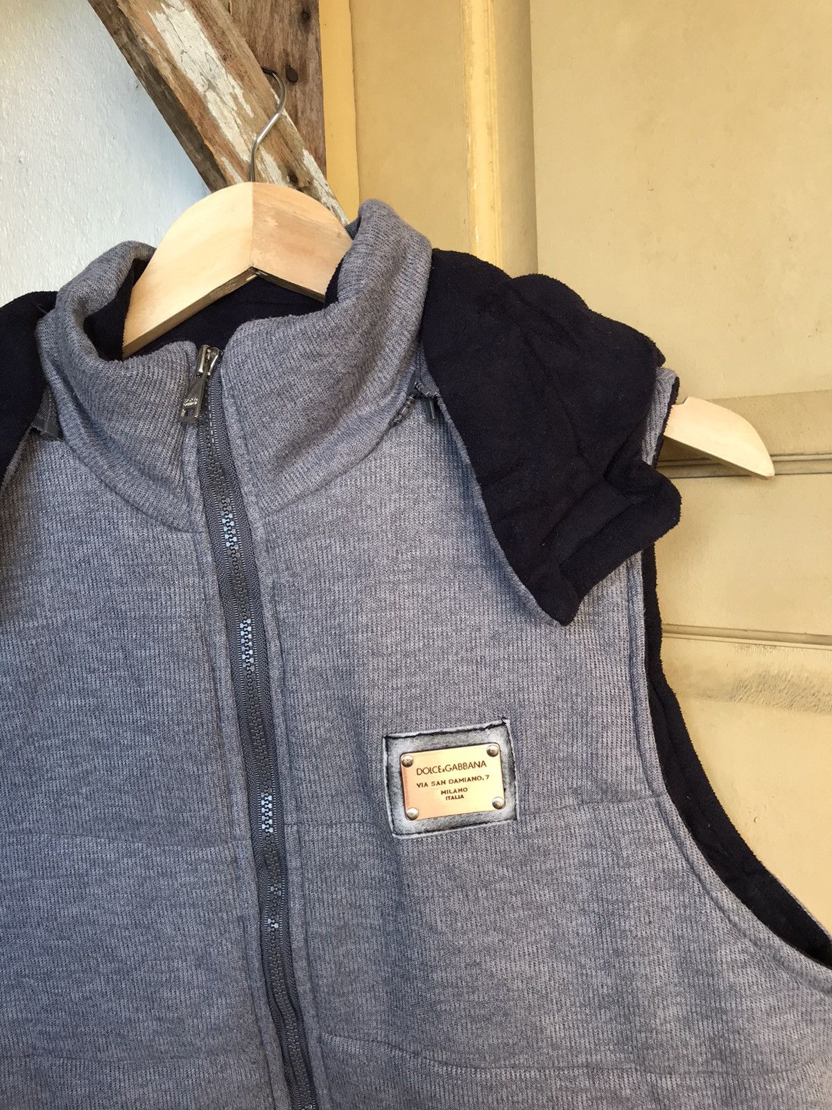Dolce & Gabbana Vintage Dolce & Gabbana Vest Warm Jacket Hoodie Size US L / EU 52-54 / 3 - 7 Thumbnail