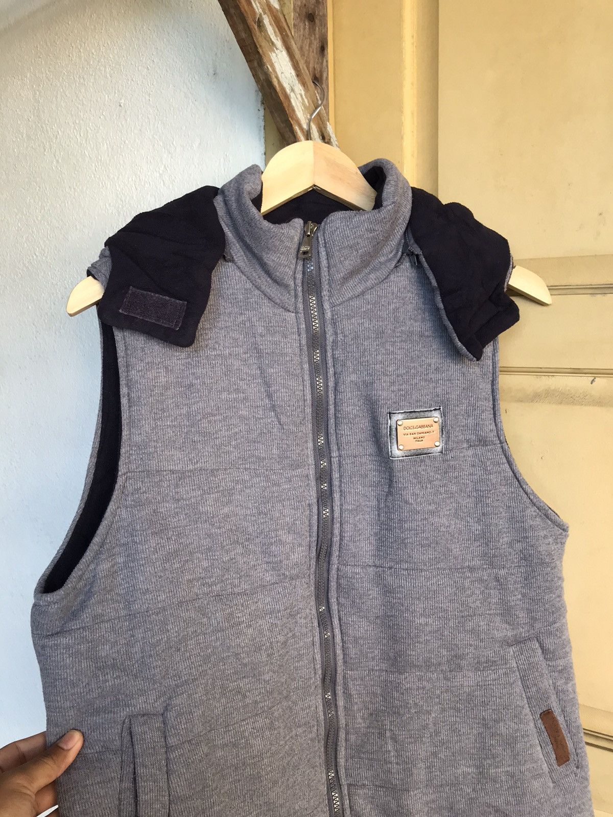Dolce & Gabbana Vintage Dolce & Gabbana Vest Warm Jacket Hoodie Size US L / EU 52-54 / 3 - 3 Thumbnail