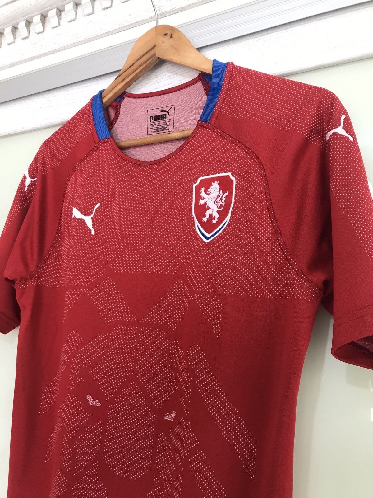 Puma Czech Republic 2017-2018 Home Soccer Jersey Football Kit Size US S / EU 44-46 / 1 - 4 Thumbnail