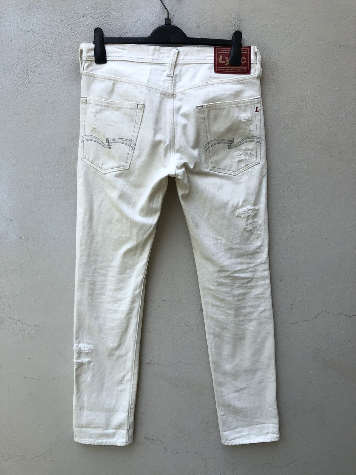 Vintage Lyric Made in Japan Rips Distressed Patchwork White Denim Size US 31 - 11 Thumbnail