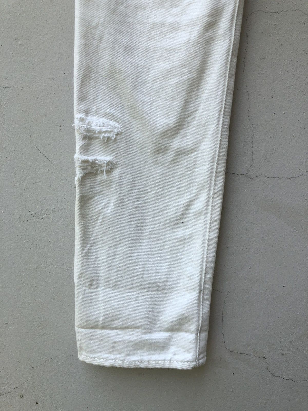 Vintage Lyric Made in Japan Rips Distressed Patchwork White Denim Size US 31 - 16 Thumbnail