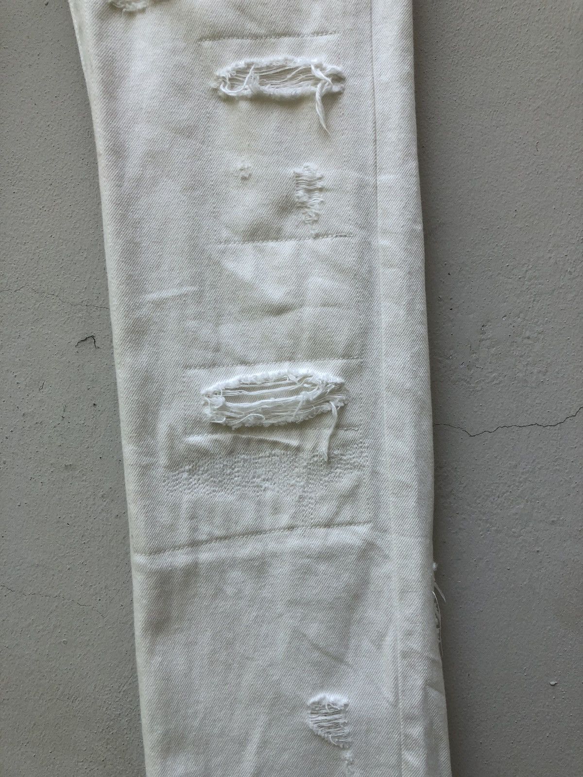 Vintage Lyric Made in Japan Rips Distressed Patchwork White Denim Size US 31 - 9 Thumbnail