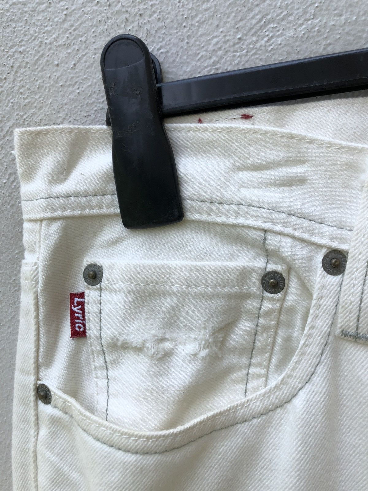 Vintage Lyric Made in Japan Rips Distressed Patchwork White Denim Size US 31 - 3 Thumbnail