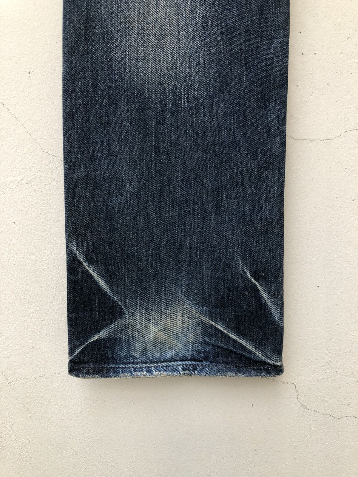 roarguns ROARGuns Made in Japan Slightly Ripped Denim Jeans Size US 32 / EU 48 - 18 Thumbnail