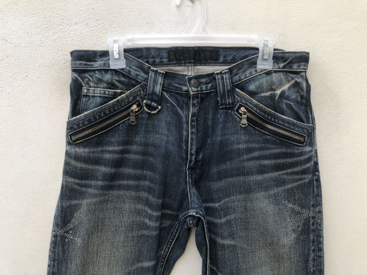 roarguns ROARGuns Made in Japan Slightly Ripped Denim Jeans Size US 32 / EU 48 - 2 Thumbnail