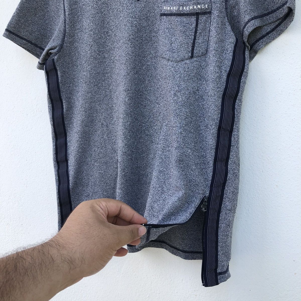 Armani Exchange ARMANI EXCHANGE SHORT SLEEVE TEE Size US M / EU 48-50 / 2 - 5 Thumbnail