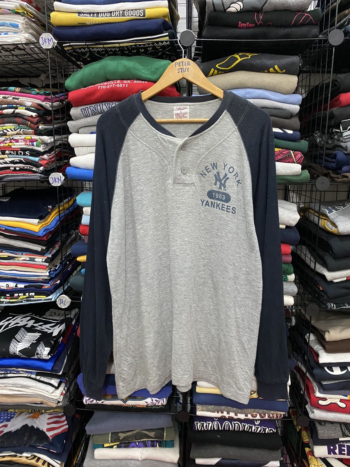 MLB × New York Yankees × Vintage UNIQLO x NEW YORK YANKEES SHIRT Size US L / EU 52-54 / 3 - 1 Thumbnail