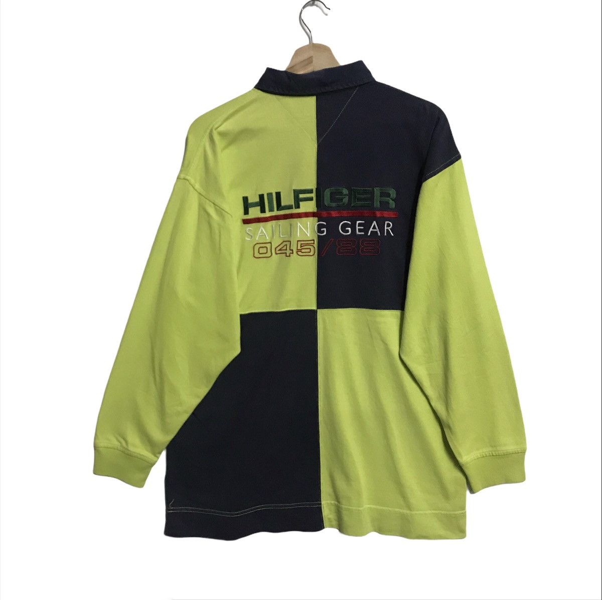 Other Vintage Tommy Hilfiger Sailing Gear Long Sleeve Polos Shirt Size US L / EU 52-54 / 3 - 1 Thumbnail