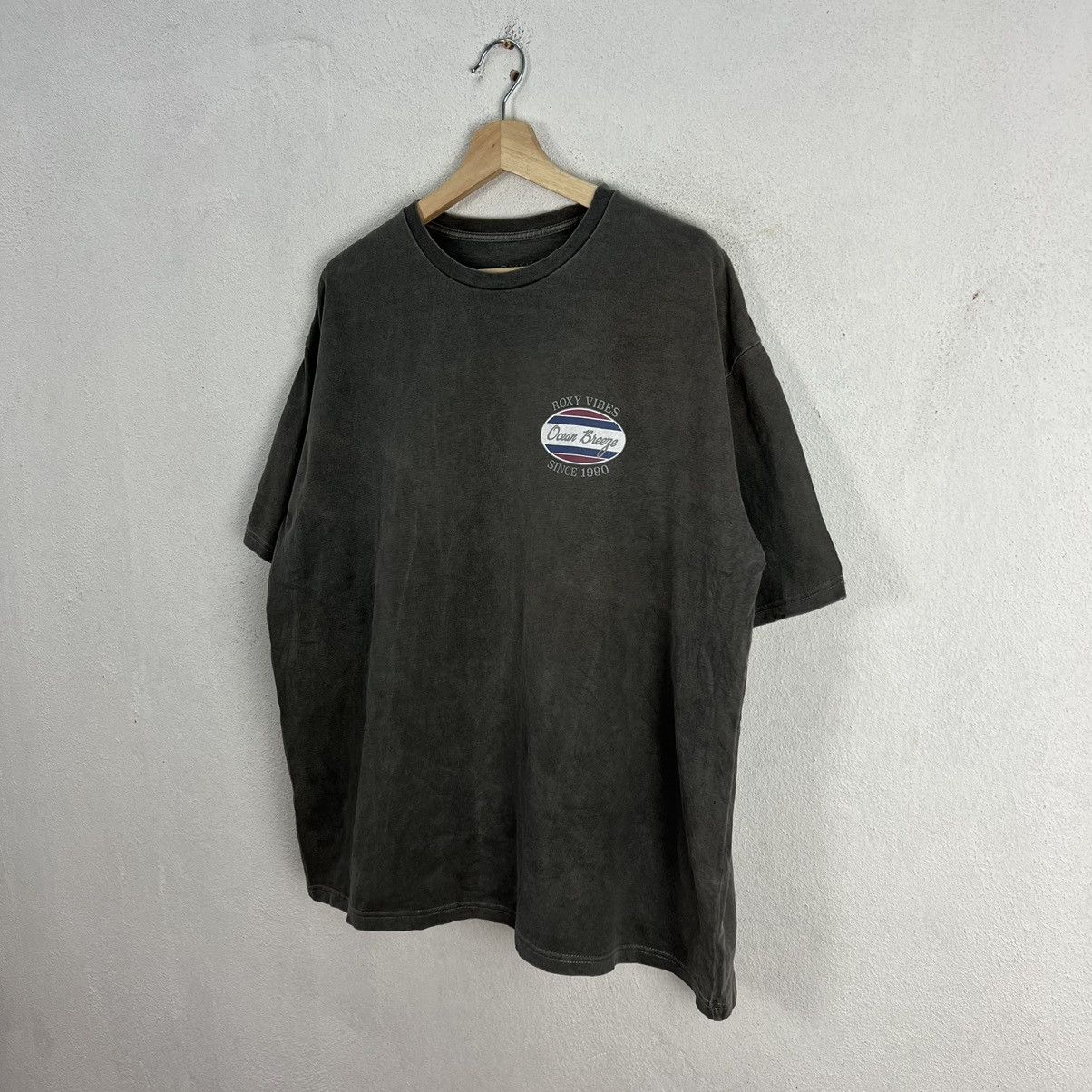 Japanese Brand VINTAGE ROXY VIBES TEE BIG LOGO FADED BY SUN DESIGN Size US M / EU 48-50 / 2 - 2 Thumbnail