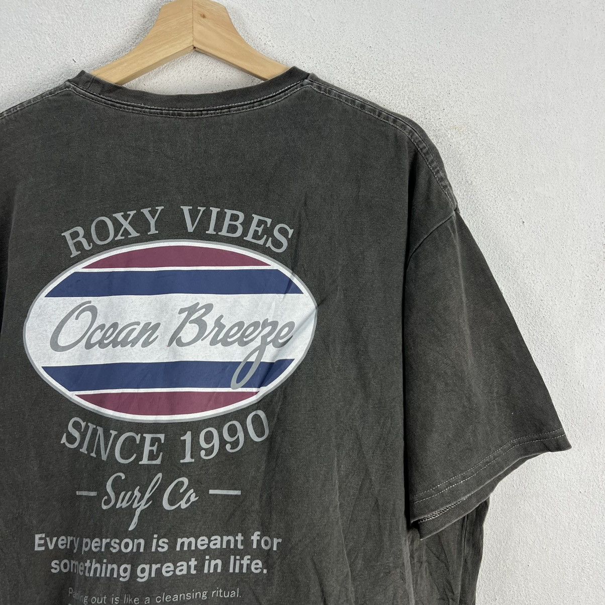 Japanese Brand VINTAGE ROXY VIBES TEE BIG LOGO FADED BY SUN DESIGN Size US M / EU 48-50 / 2 - 7 Thumbnail