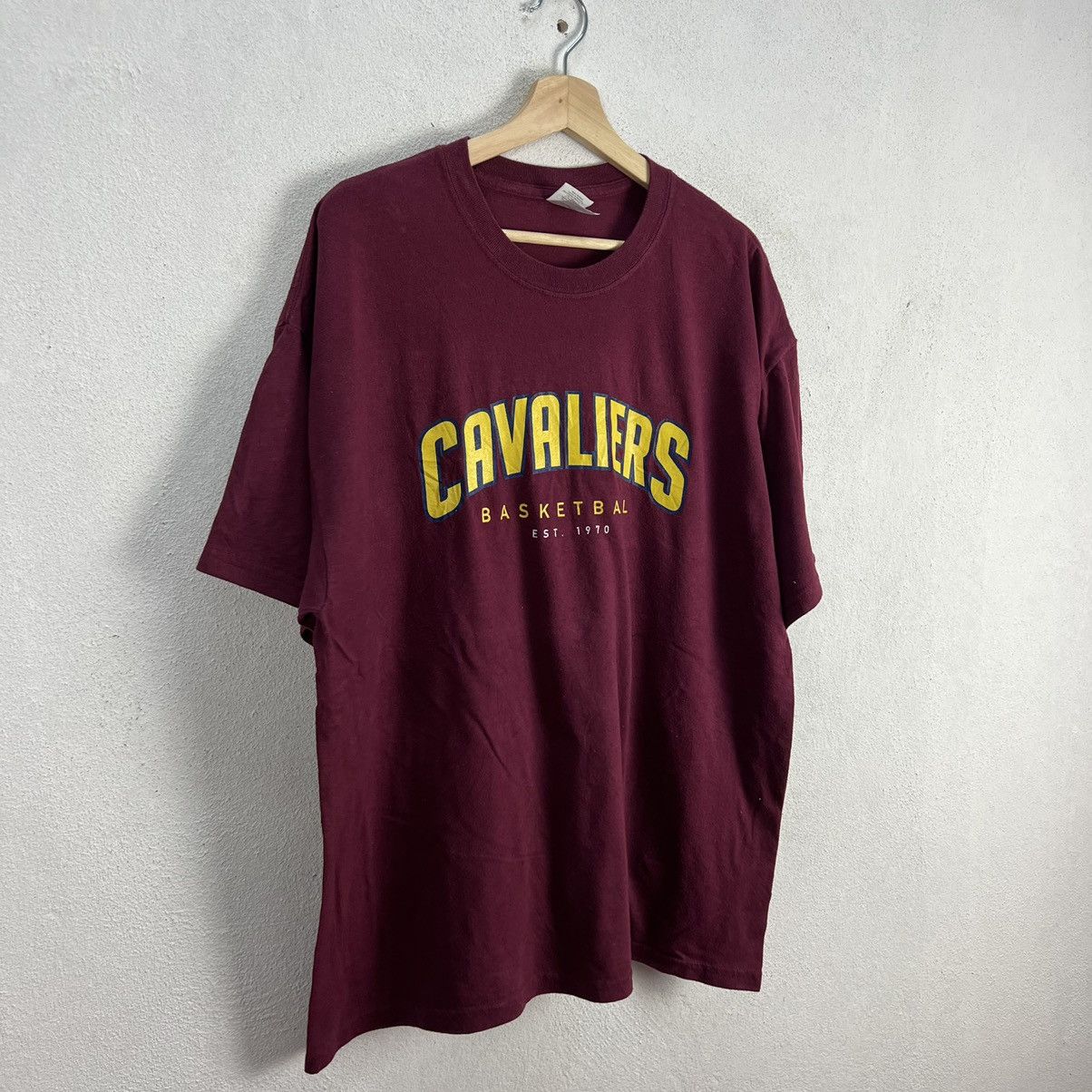 Vintage VINTAGE TEE CAVALIERS BASKETBALL BIG LOGO Size US XL / EU 56 / 4 - 2 Thumbnail