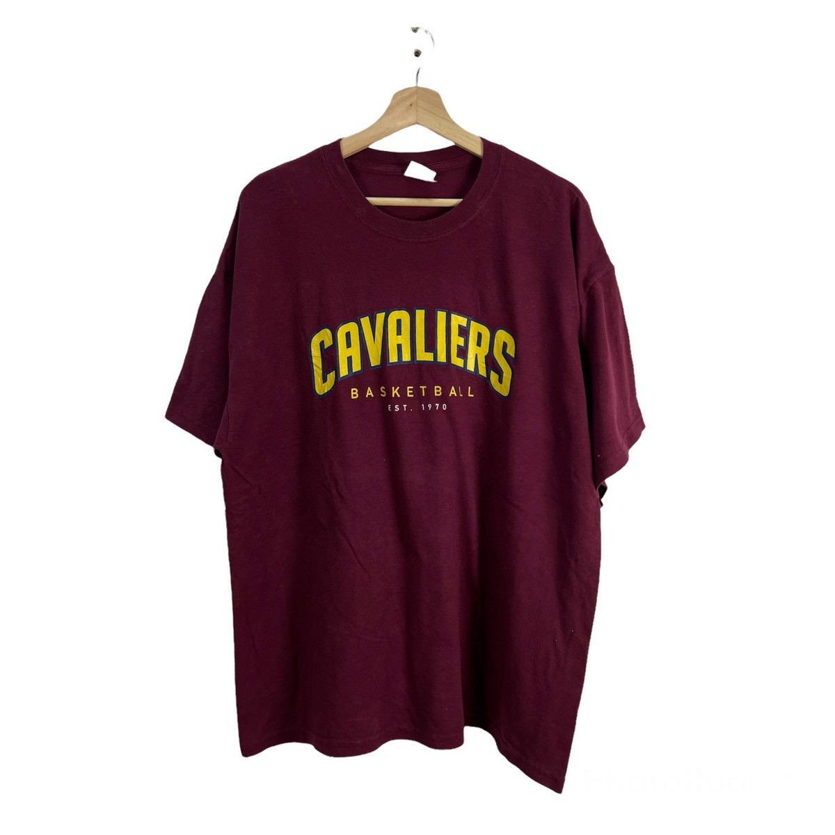 Vintage VINTAGE TEE CAVALIERS BASKETBALL BIG LOGO Size US XL / EU 56 / 4 - 1 Thumbnail