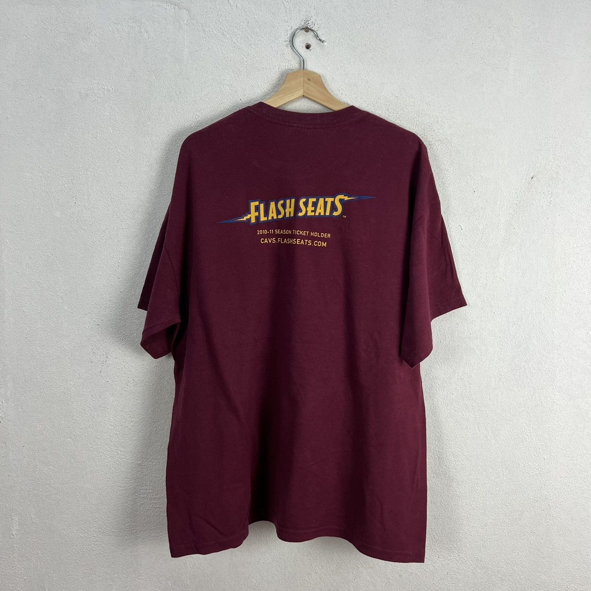 Vintage VINTAGE TEE CAVALIERS BASKETBALL BIG LOGO Size US XL / EU 56 / 4 - 6 Thumbnail