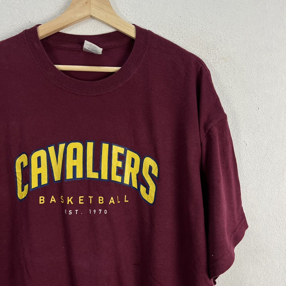 Vintage VINTAGE TEE CAVALIERS BASKETBALL BIG LOGO Size US XL / EU 56 / 4 - 4 Thumbnail