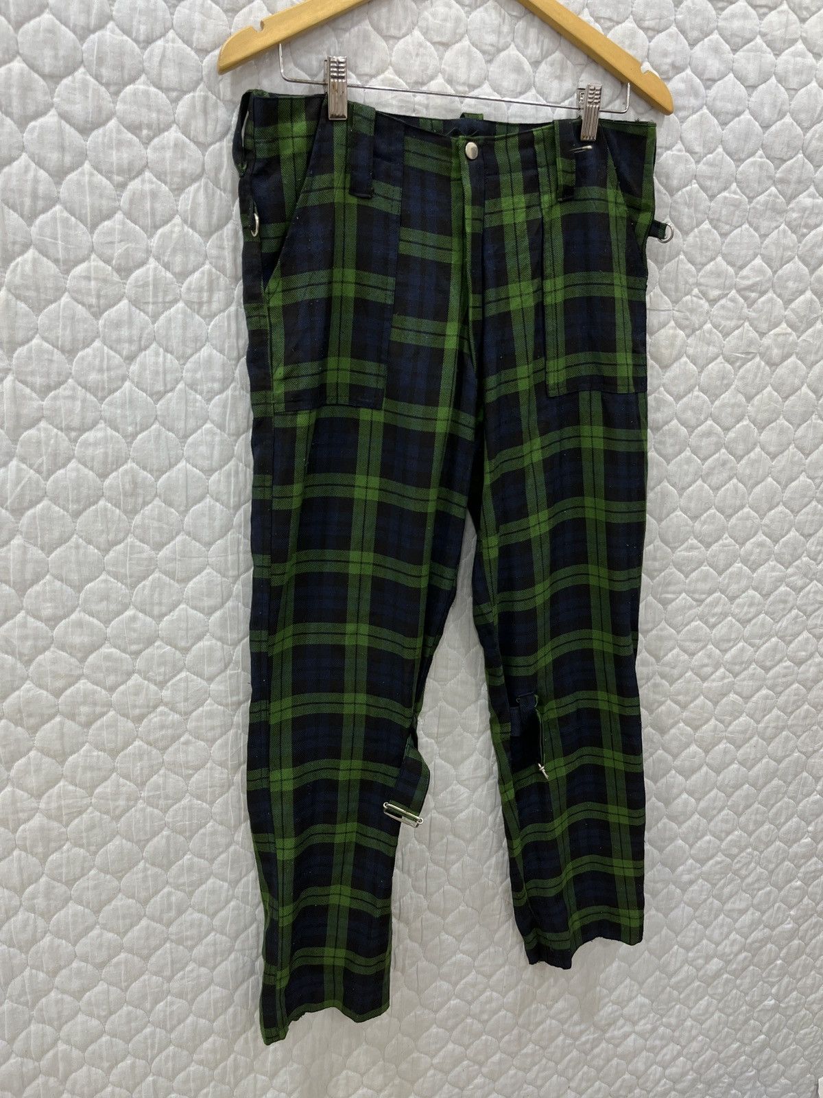 No Future (Mmmm)🔥RARE VINTAGE NO FUTURE BONDAGE PUNKS PANTS Size US 32 / EU 48 - 6 Thumbnail