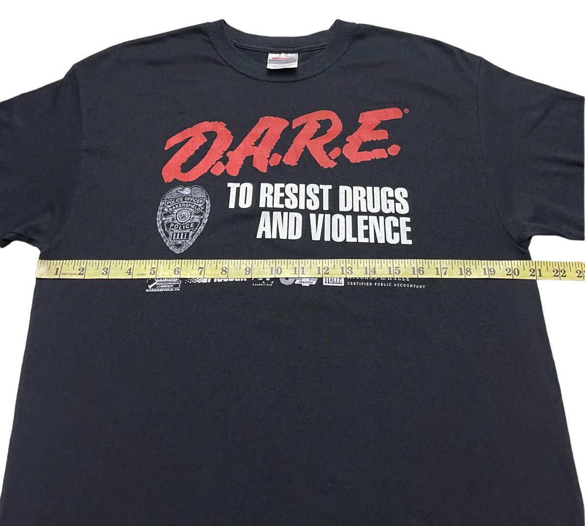 Vintage Vintage D.A.R.E Resist Drugs And Violence Shirt Size US L / EU 52-54 / 3 - 8 Thumbnail