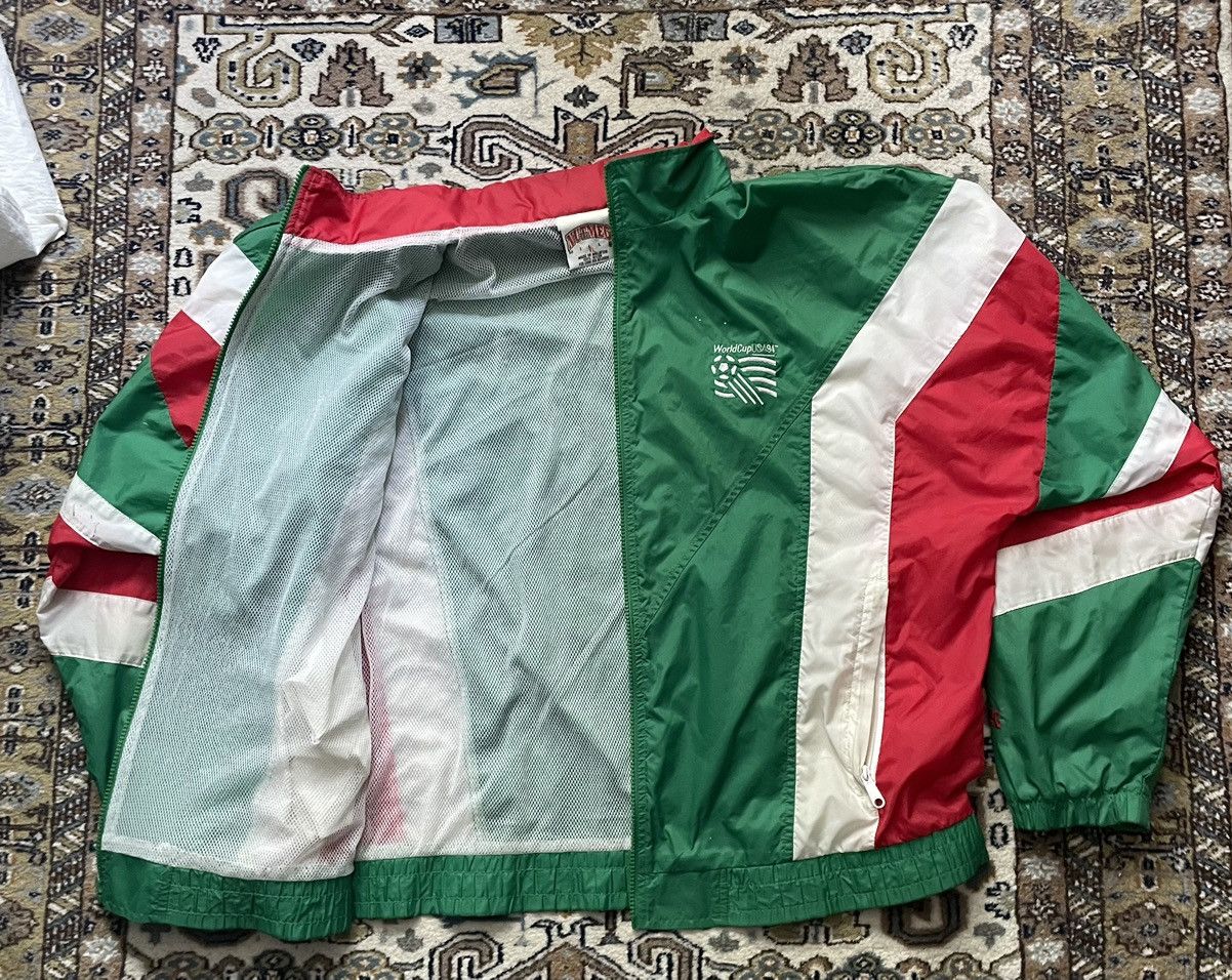Nutmeg Vintage Italy 1994 World Cup Nutmeg Jacket Size US XL / EU 56 / 4 - 4 Thumbnail