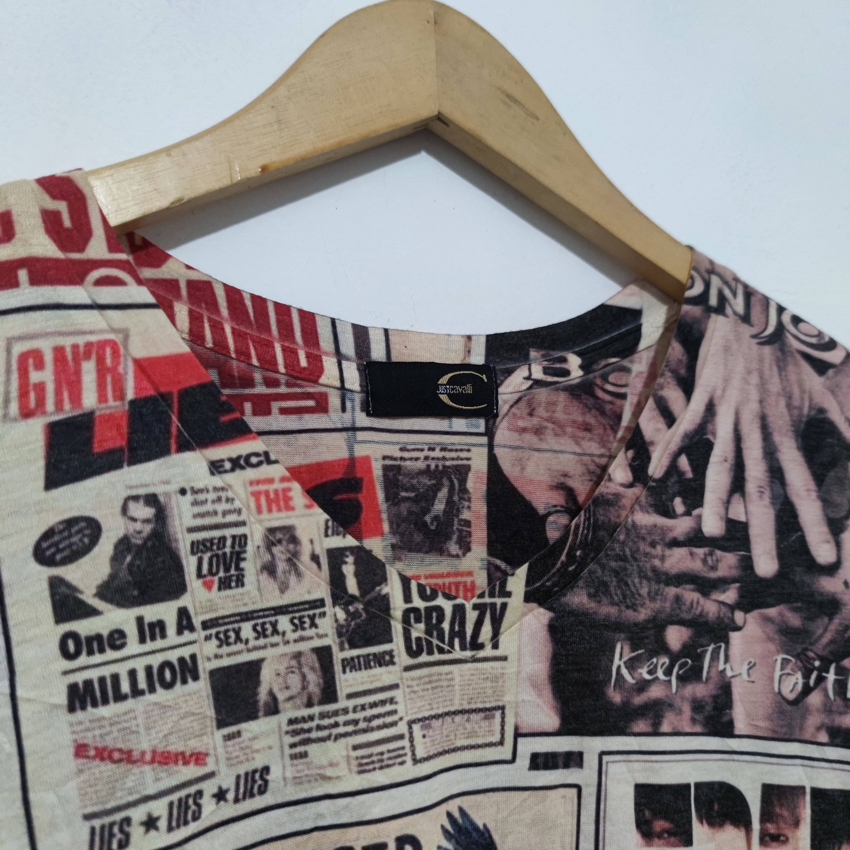 Roberto Cavalli just Cavalli Newspaper Pattern Size US XXL / EU 58 / 5 - 7 Thumbnail