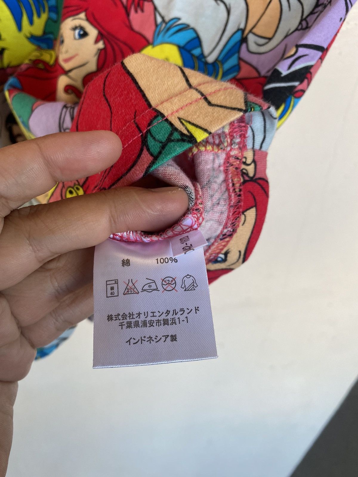 Disney × Vintage Vintage Tokyo Disney Character Aladdin Tshirt Fullprint Size US L / EU 52-54 / 3 - 5 Thumbnail