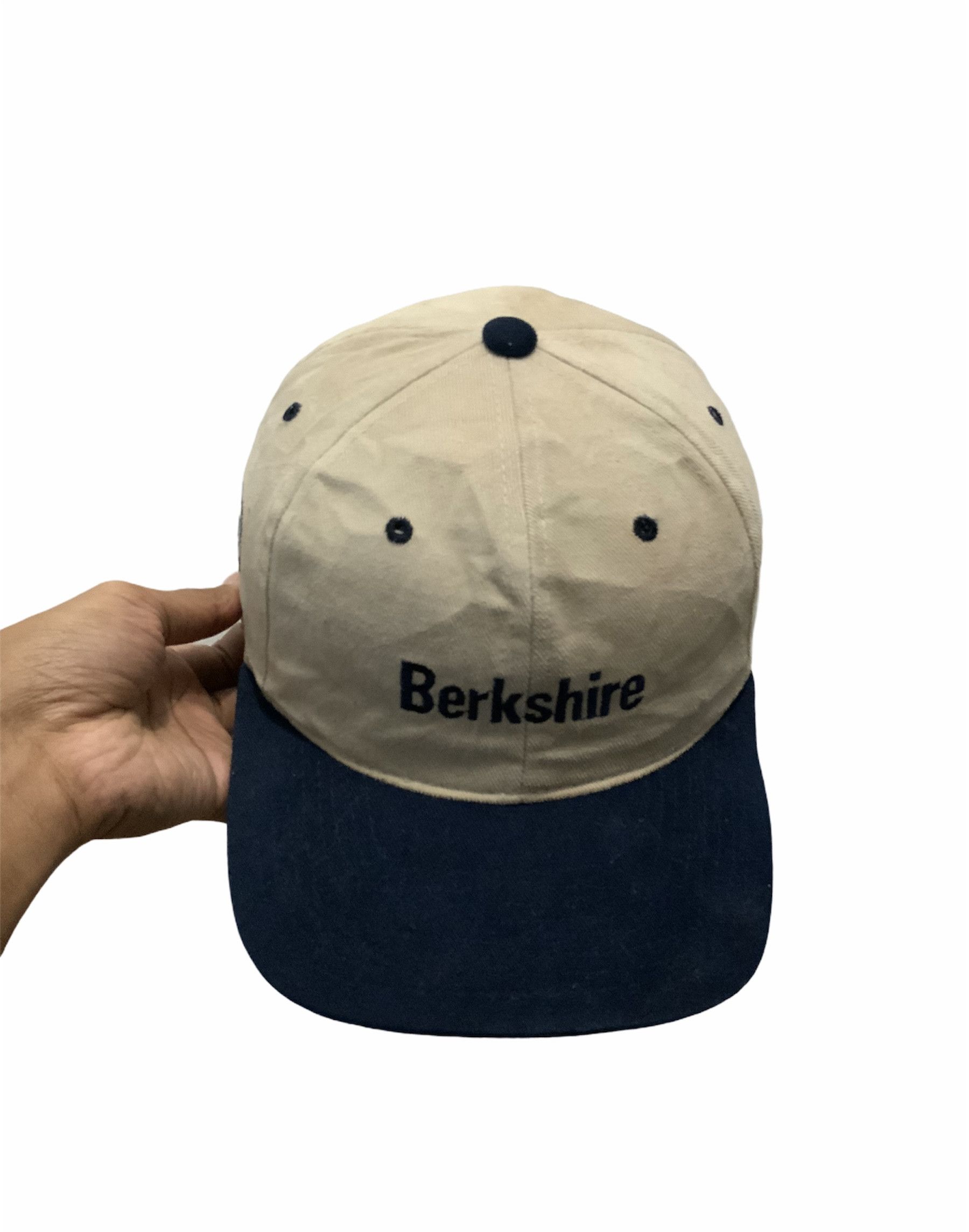 Vintage Berkshire Yupoong Vintage Hat Size ONE SIZE - 7 Thumbnail