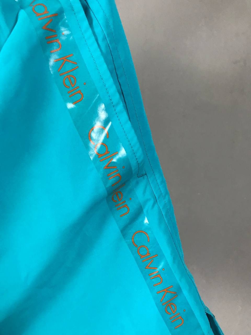 Calvin Klein Calvin Klein lampas luxury streetwear shorts Size US 34 / EU 50 - 3 Thumbnail