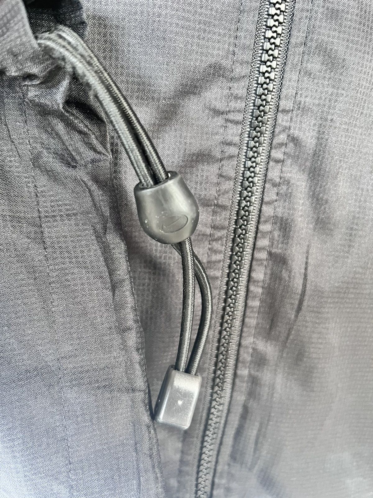 Nike Vintage Nike Full Zip Windbreaker Jacket Size US S / EU 44-46 / 1 - 5 Thumbnail