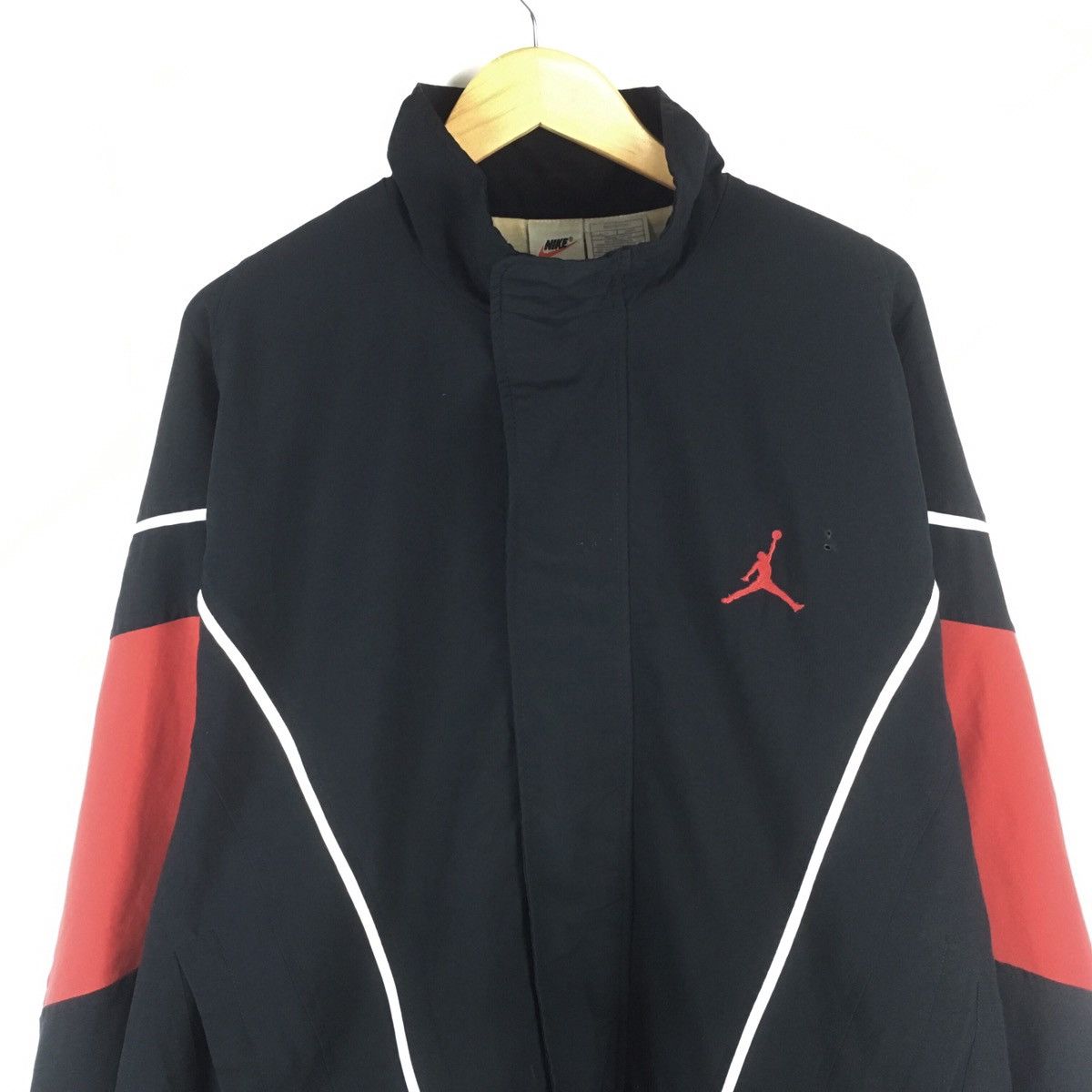 Nike × Vintage Vintage Nike Basketball Small Logo Large Size Sweater Size US L / EU 52-54 / 3 - 2 Thumbnail