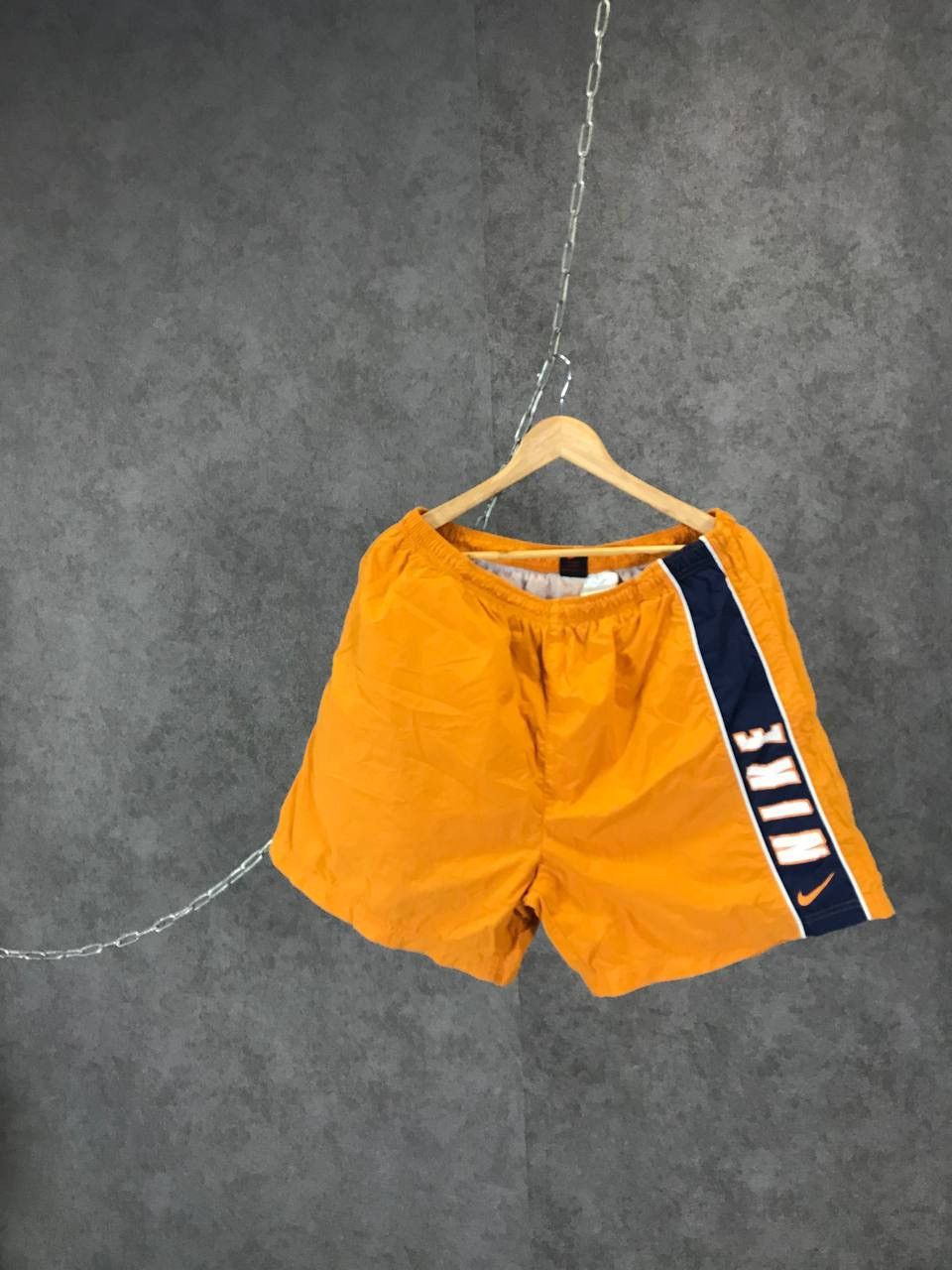 Vintage Nike swoosh streetwear vintage shorts Size US 36 / EU 52 - 1 Thumbnail
