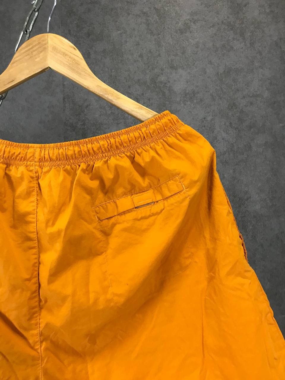 Vintage Nike swoosh streetwear vintage shorts Size US 36 / EU 52 - 7 Thumbnail