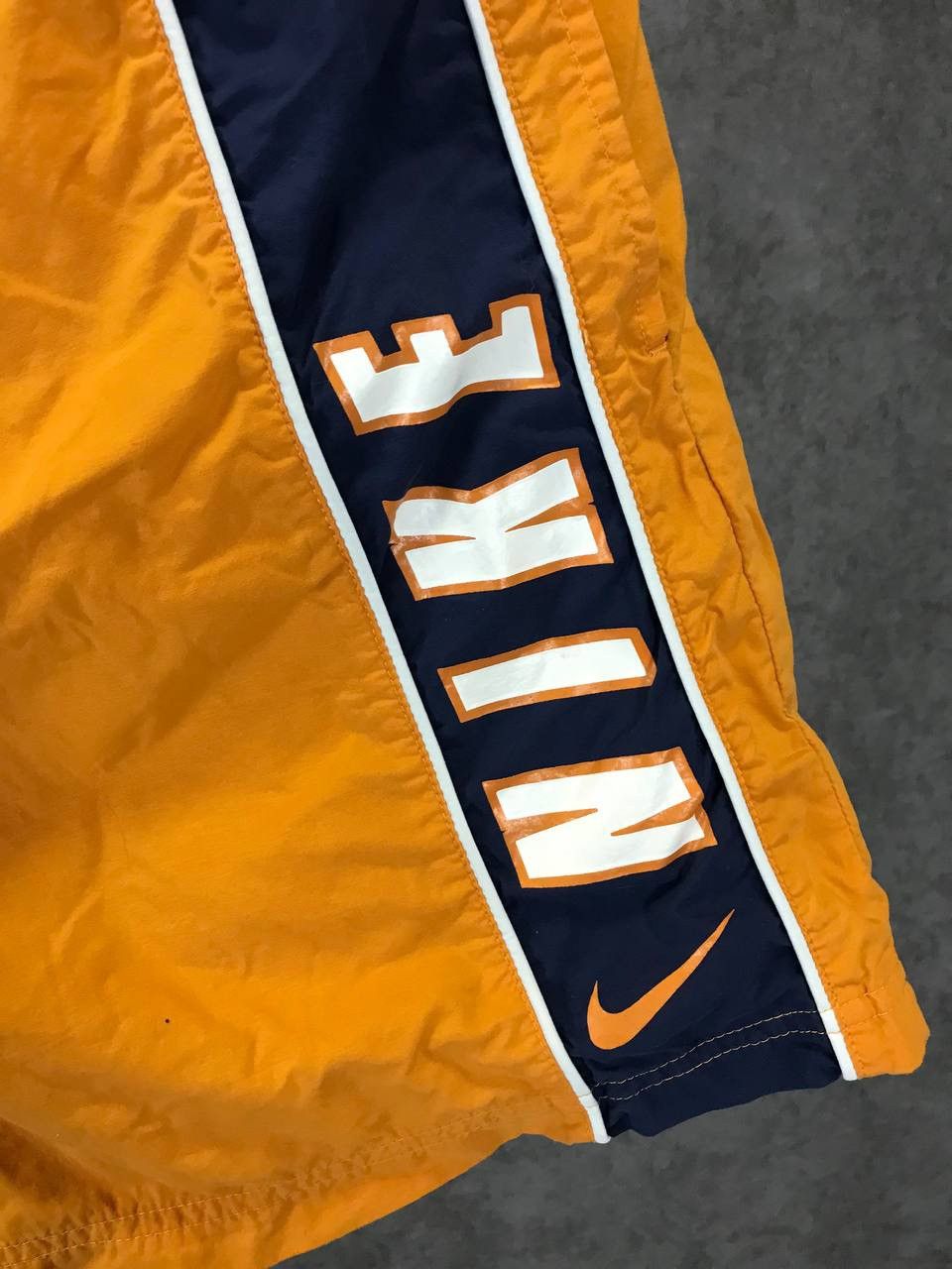 Vintage Nike swoosh streetwear vintage shorts Size US 36 / EU 52 - 3 Thumbnail