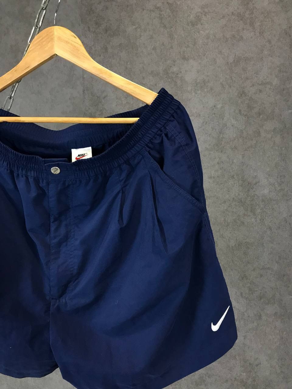 Vintage Nike swoosh streetwear vintage shorts Size US 36 / EU 52 - 2 Thumbnail
