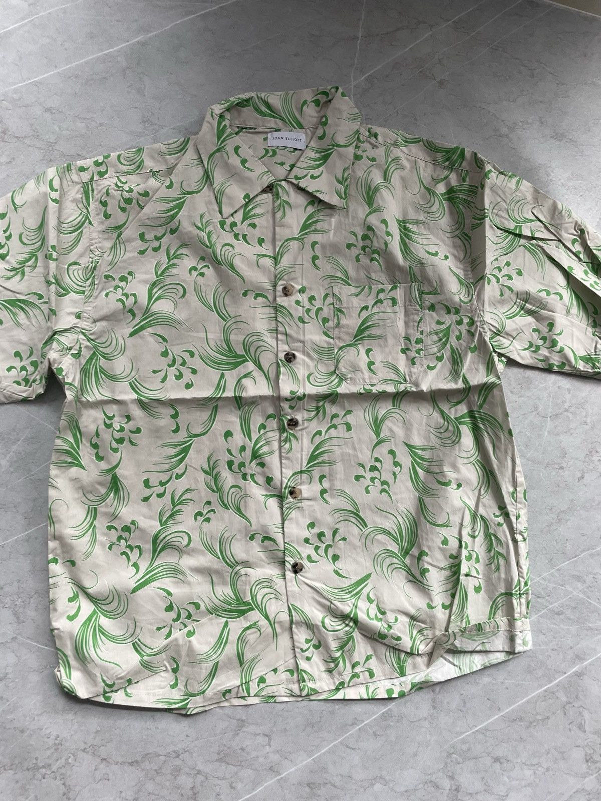 image of John Elliott Convertible Collar Printed Shirt Size 2 in Green, Men's